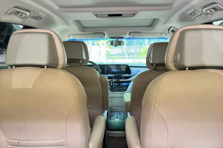 Used Buick GL8 2023 ES Lu Zun Comfort Model Interior 3