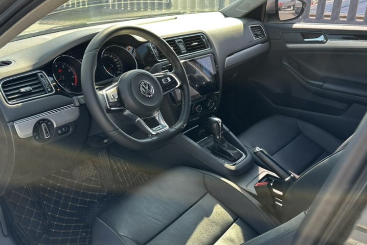 Used Volkswagen Sagitar 2018 280TSI DSG Ignite Edition
