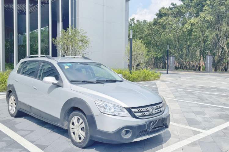 Used Dongfeng Aeolus H30 2014 CROSS 1.5L Automatic Luxury Model
