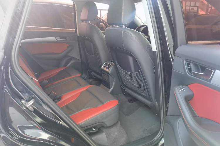 Used Audi Q5 2017 Plus 40 TFSI Technology Model