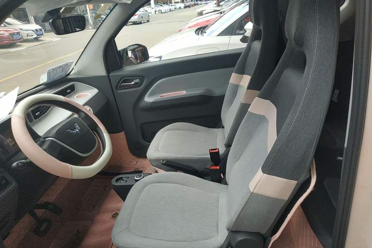 Used Wuling Hongguang MINIEV 2021 Macaron Premium Model – Lithium Iron Phosphate