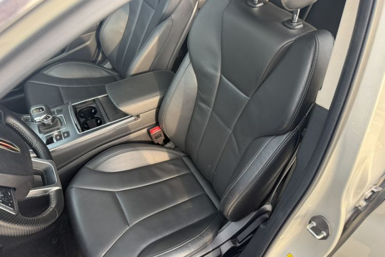 Used Hongqi H5 2022 Classic Model Facelift 1.5T DCT Qiyun Edition Left Front Seat