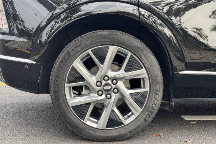 Used Cadillac OPTIQ 2024 Standard Range Version
