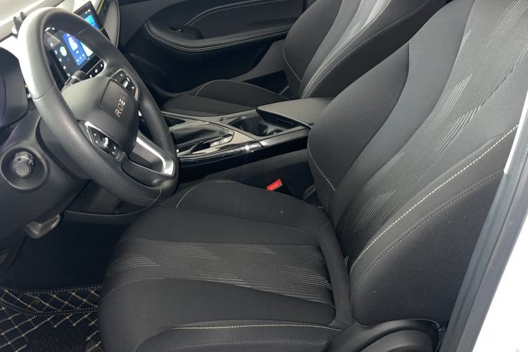 Used Roewe i5 2021 1.5L CVT Platinum Edition