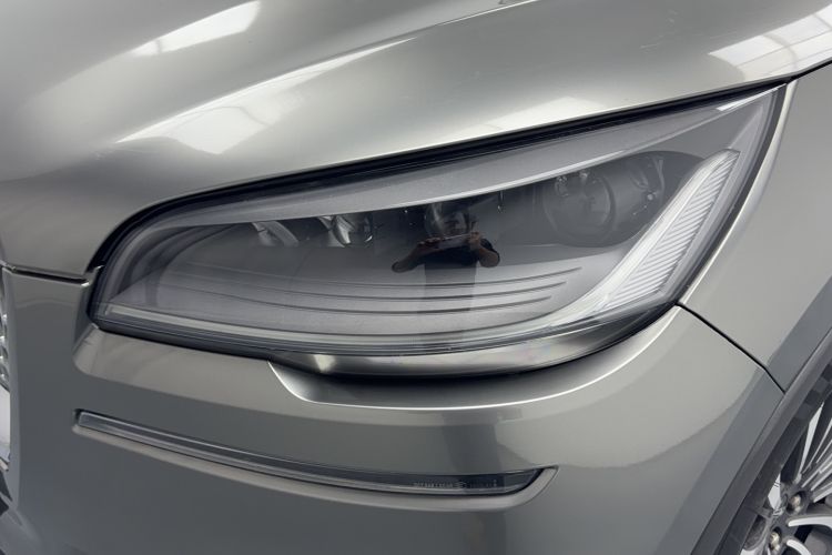 Used Lincoln Aviator 2020 3.0T V6 All-Wheel-Drive Premium Edition Left Front Headlight