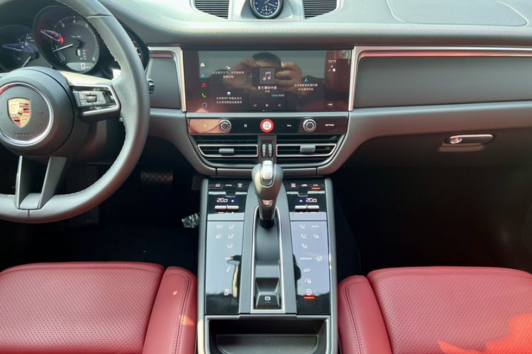 Used Porsche Macan 2024 Macan 2.0T