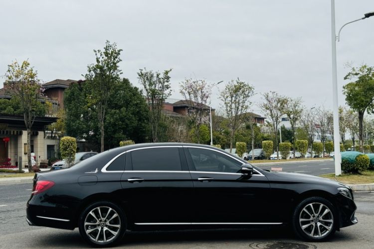 Used Mercedes-Benz E-Class 2018 Facelift E 200 L Exterior 3