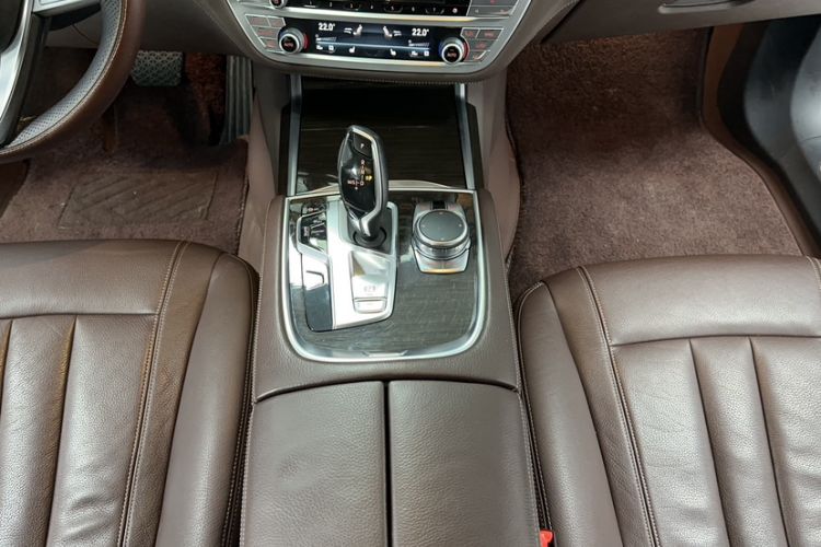 Used BMW 7 Series 2018 730Li Leading Model Excellence Package
