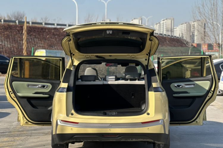 Used AION Y 2023 Plus 510 Tech Edition