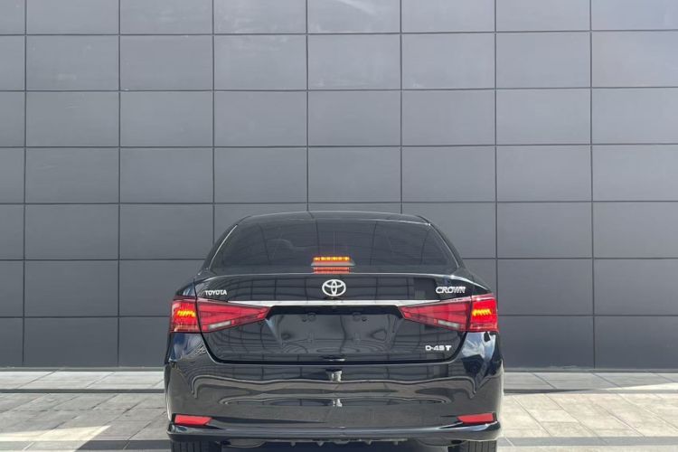 Used Toyota Crown 2015 2.0T Fashion Edition
