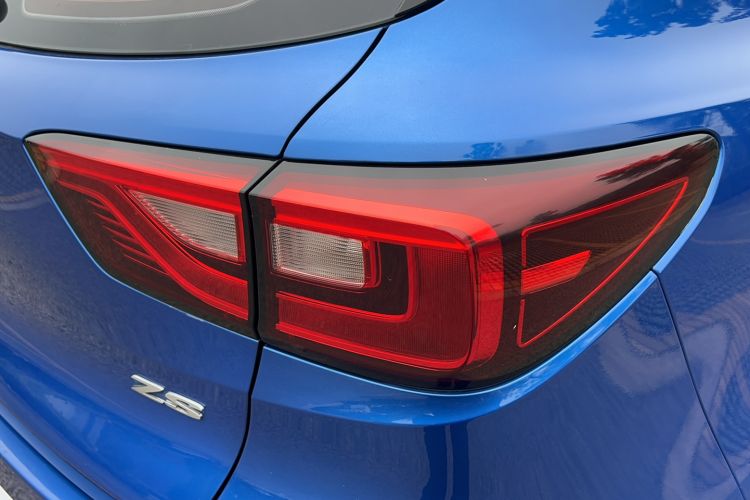 Used MG ZS 2018 1.5L Automatic Luxury Edition China V Standard