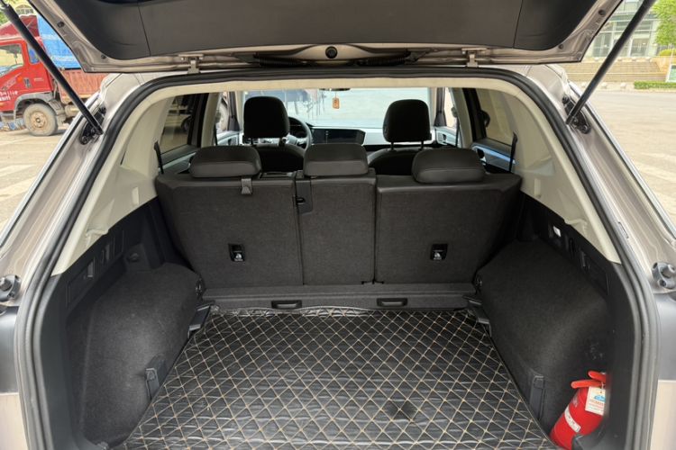 Used Volkswagen Tayron 2020 280TSI Two-Wheel Drive Luxury Connect Edition Interior 7