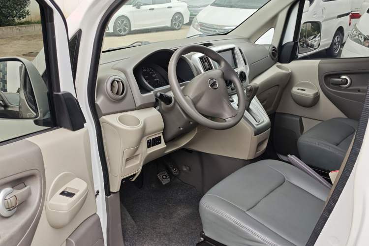 Used Nissan NV200 2018 1.6L CVT Luxury Model
