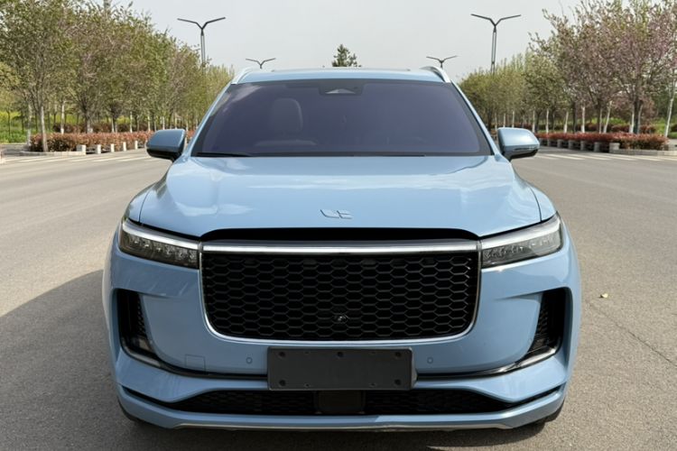 Used Li Auto ONE 2021 Extended-Range 6-Seater Version Exterior 2