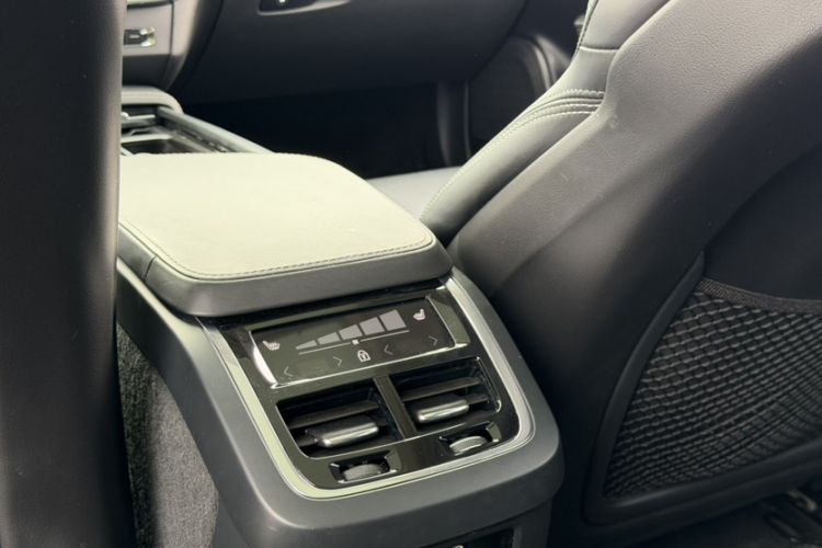 Used Volvo V90 2017 Cross Country T5 AWD Prestige Edition
