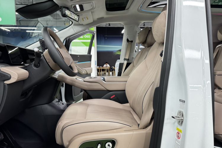 Used XPeng X9 2025 740 Ultra-Long Range Max