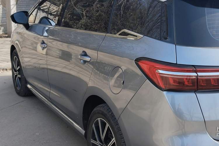 Used BYD Song MAX New Energy 2022 DM-i 105KM Flagship Model