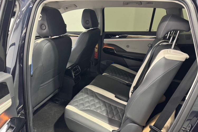 Used Volkswagen ID.6 CROZZ 2024 Facelifted PRO