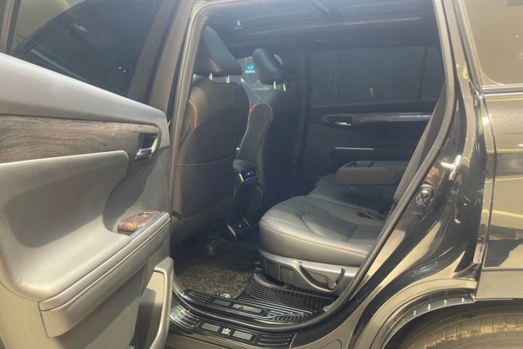 Used Toyota Crown Kluger 2024 2.5L HEV Four-Wheel Drive Premium Edition
