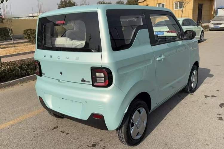 Used Geely Galaxy Panda 2024 Panda Mini 200km Endurance Bear
