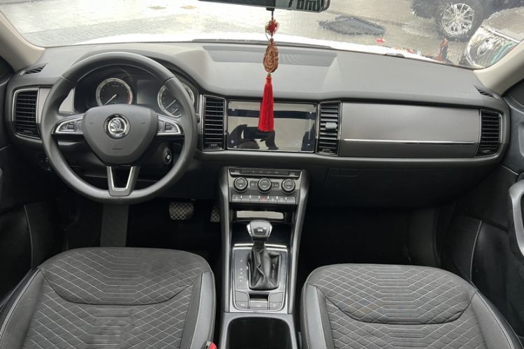 Used Skoda Kodiaq 2018 Facelifted TSI330 5-Seater Two-Wheel-Drive Comfort Edition
