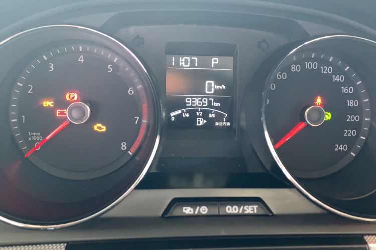 Used Volkswagen C-TREK 2018 1.5L Automatic Fashion Model
