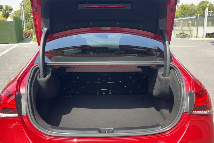 Used Mercedes-Benz A-Class 2021 A 200 L Sport Sedan Fashion Model
