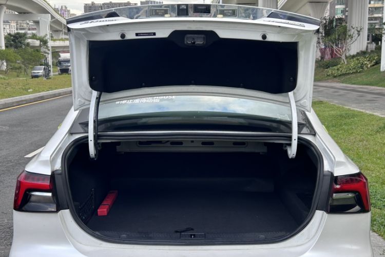 Used Roewe i6 MAX New Energy 2020 1.5T PHEV Cool & Stylish Skyroof Edition
