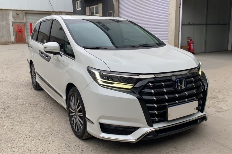 Used Honda Elysion 2022 2.0L eHEV Luxury First Edition