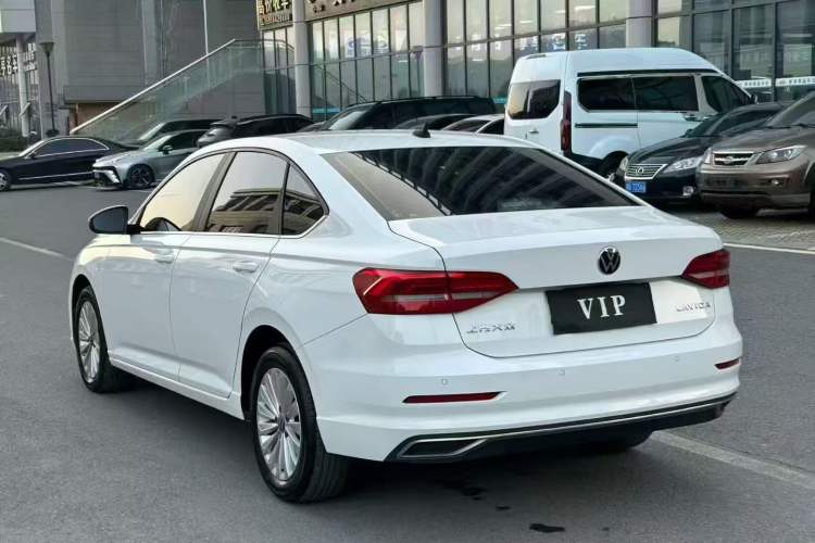 Used Volkswagen Lavida 2021 1.5L Automatic Comfort Edition Exterior 4