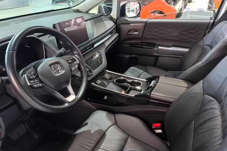 Used Honda Elysion 2022 2.0L eHEV Luxury Edition Interior 2