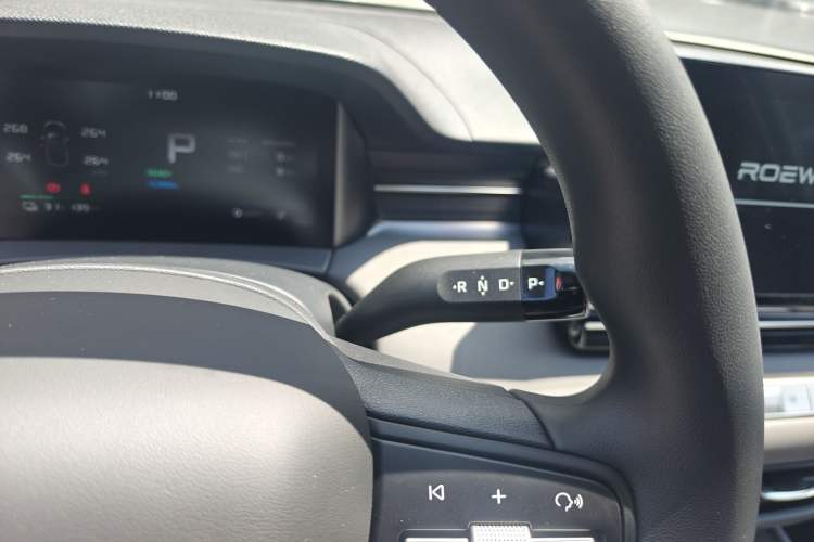 Used Roewe D6 2025 450 km Premium Edition
