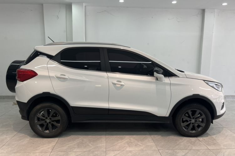 Used BYD Yuan New Energy 2019 EV360 Smart Connect Enjoyment Model Exterior 2