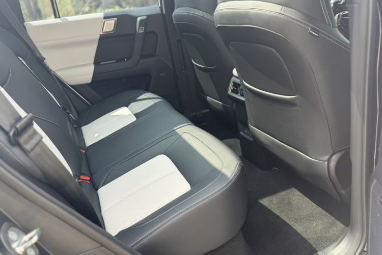 Used iCAR 03T 2024 520km Two-Wheel Drive Long-Range Version Interior 8