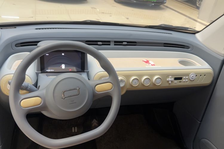 Used Bestune Pony 2025 222km Lightning Horse Interior 2