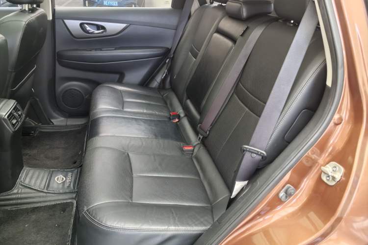 Used Nissan X-Trail 2014 2.0L CVT Comfort Edition 2WD Exterior 6