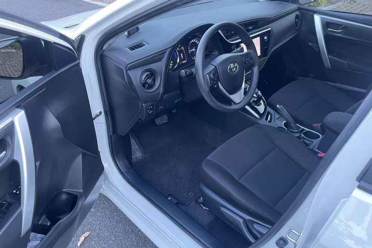 Used Toyota Levin Hybrid E+ 2019 1.8L GS E-CVT Elite Model with Sunroof