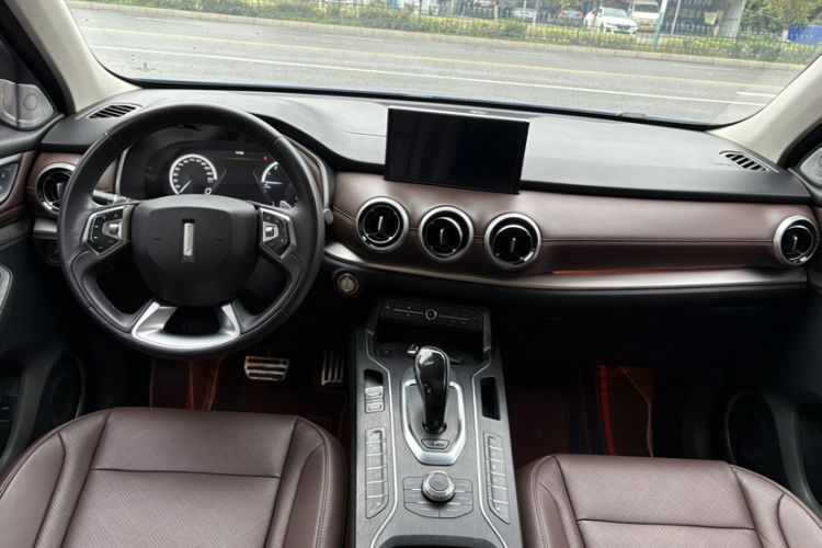 Used Wey VV6 2018 2.0T Two-Wheel-Drive Ultra-Luxury Version China V Standard