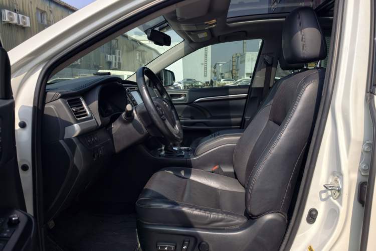 Used Toyota Highlander 2017 2.0T Four-Wheel Drive Ultimate Edition 7 Seats