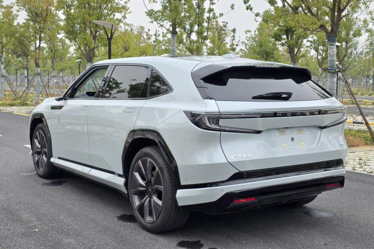 Used Honda P7 2025 Rear-Drive Long-Range Pro