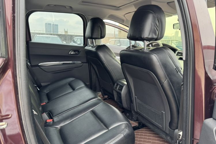 Used Peugeot 3008 2016 2.0L Automatic Classic Edition
