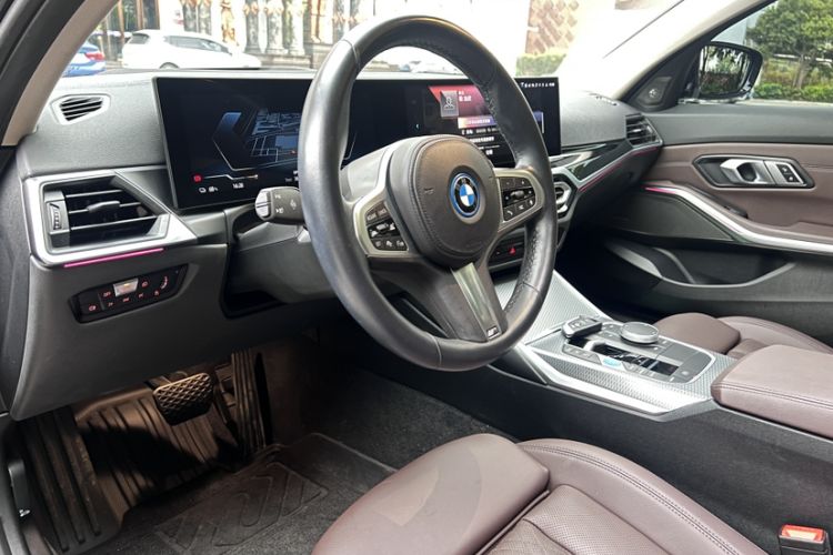 Used BMW i3 2023 eDrive 40 L Midnight Sports Package
