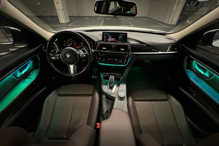 Used BMW 3 Series 2018 320Li Leading Model M Sport Package Interior 9