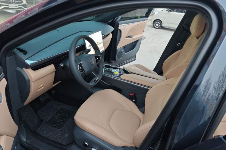 Used ARCFOX Alpha T5 2025 520 PRO
