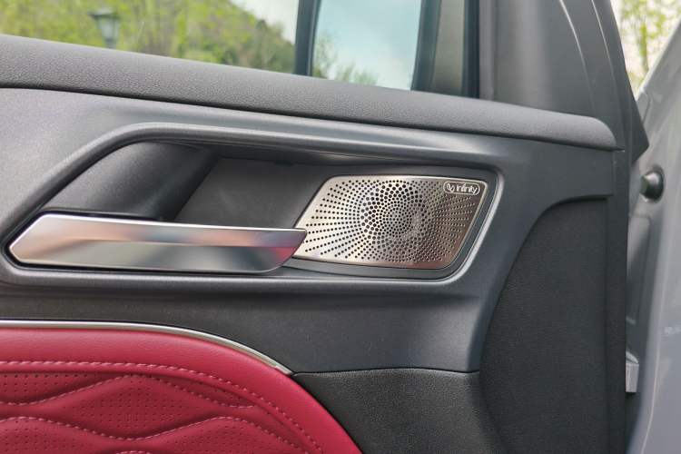 Used Tank 300 2024 2.0T Conqueror
