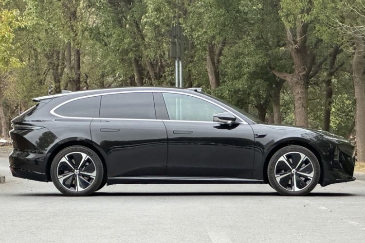 Used Nio ET5T 2025 75 kWh Touring Exterior 5