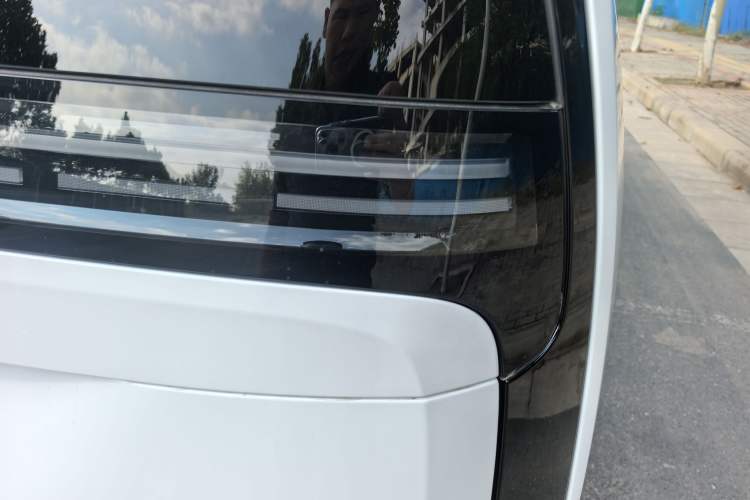 Used Li Auto MEGA 2025 Home Family Special Edition