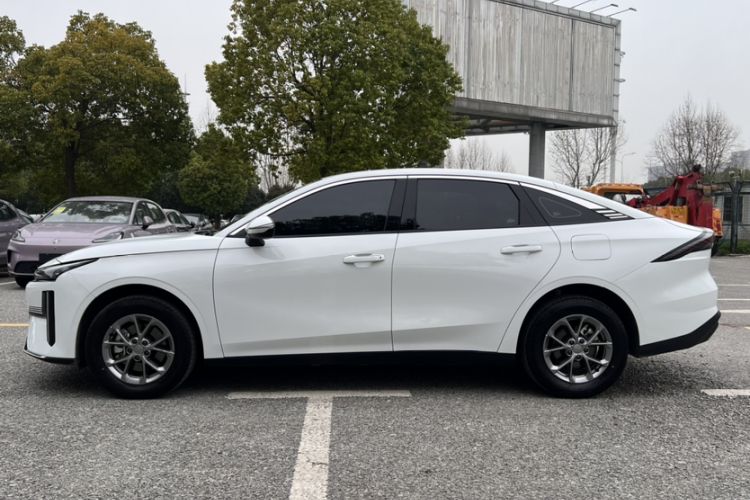 Used Geely Galaxy L6 2025 EM-i 60km Launch Edition
