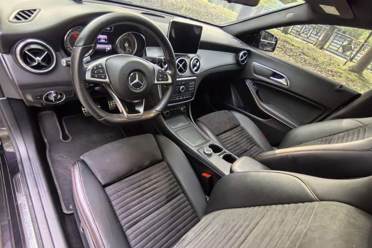 Used Mercedes-Benz CLA 2016 CLA 220 4MATIC

