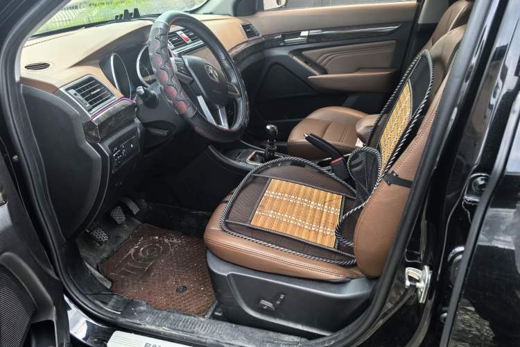 Used BAIC Weiwang S50 2016 1.5T Manual Lede Premium Edition
